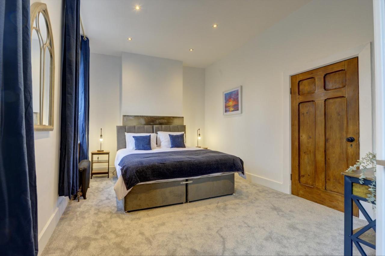 Villa The Old Vicarage - Secure Parking, Fast Wifi, Garden Leeds (West Yorkshire)