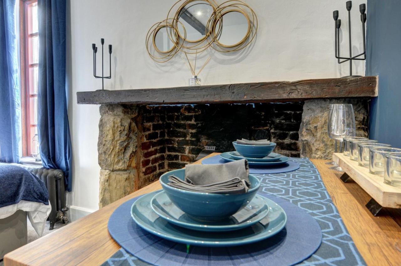 The Old Vicarage - Secure Parking, Fast Wifi, Garden Villa Leeds (West Yorkshire)