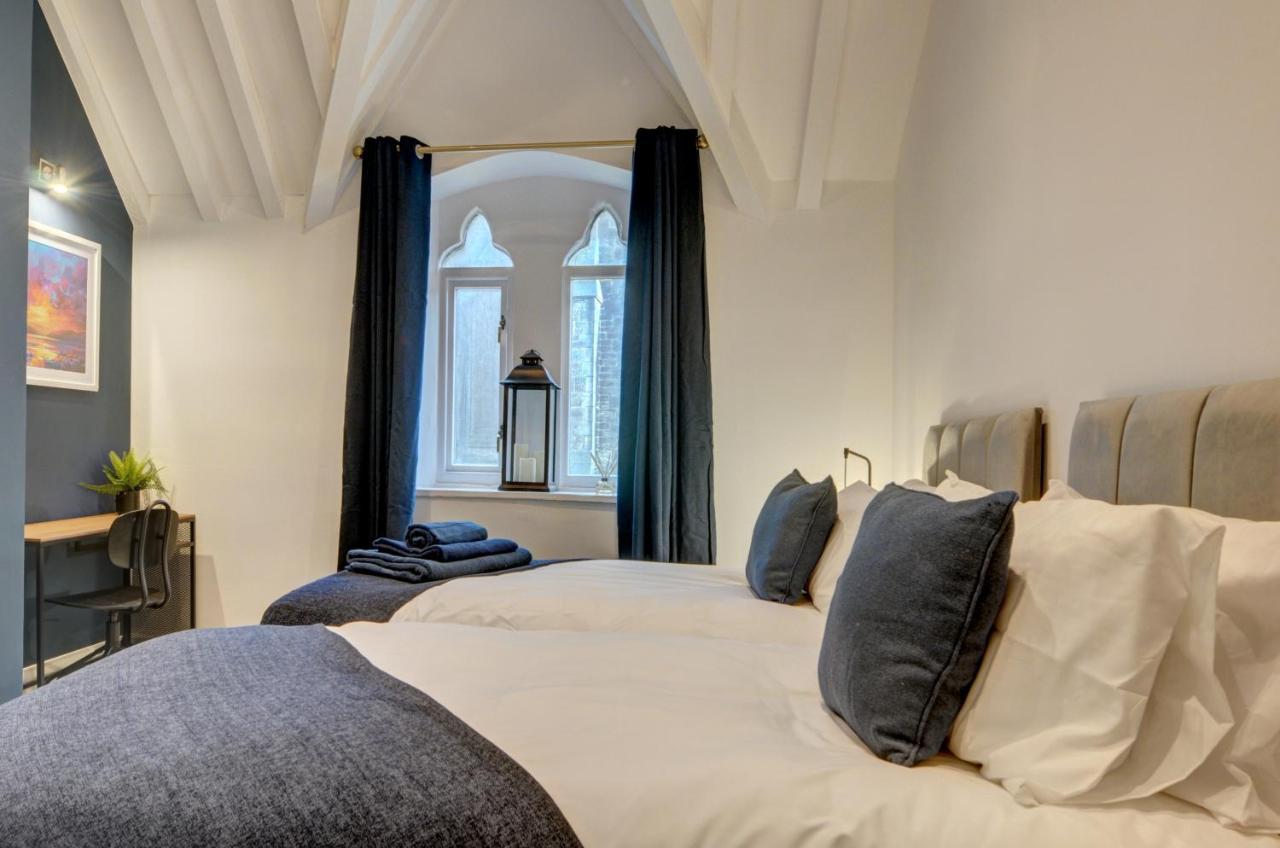 The Old Vicarage - Secure Parking, Fast Wifi, Garden *