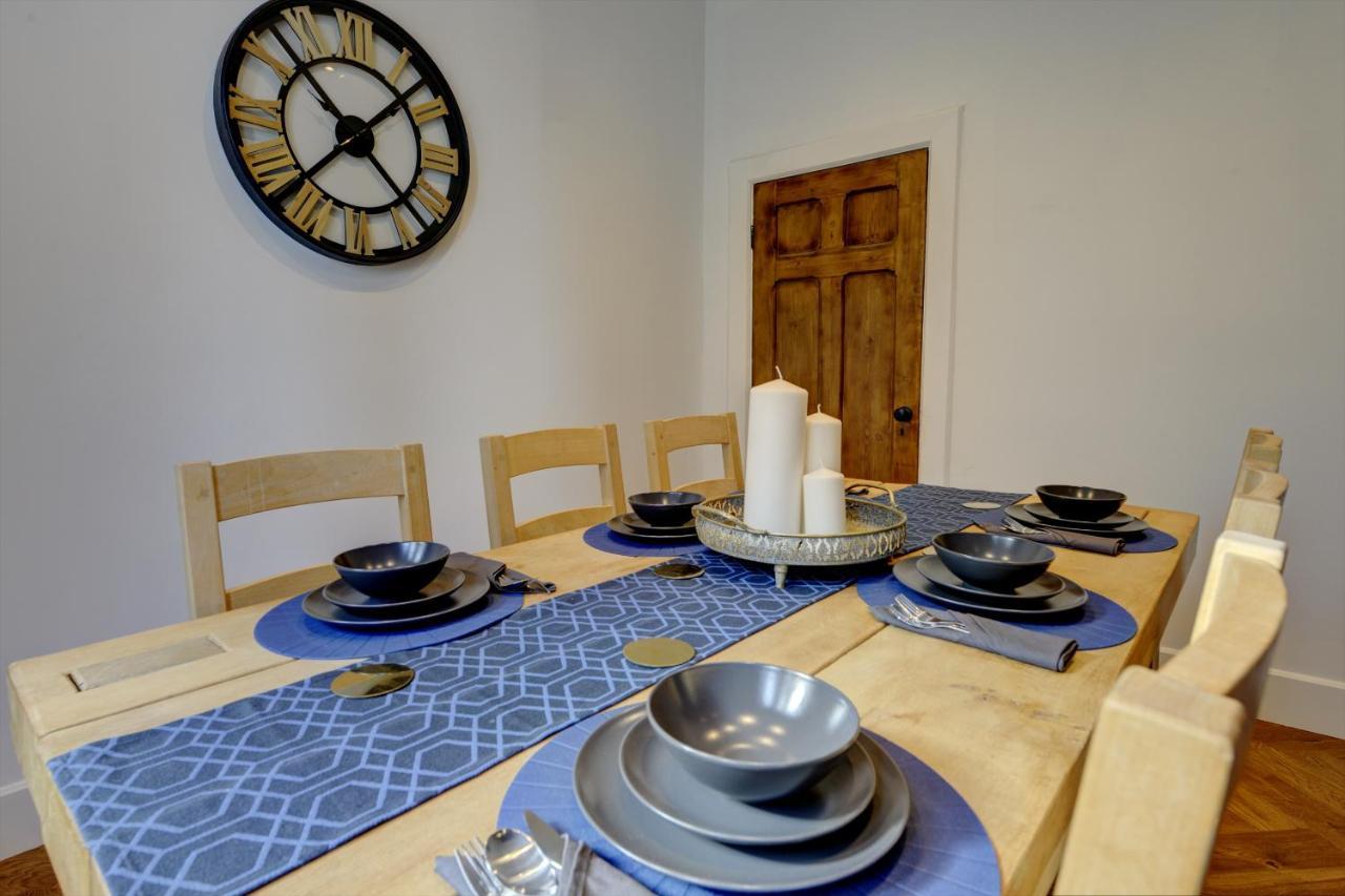 Villa The Old Vicarage - Secure Parking, Fast Wifi, Garden