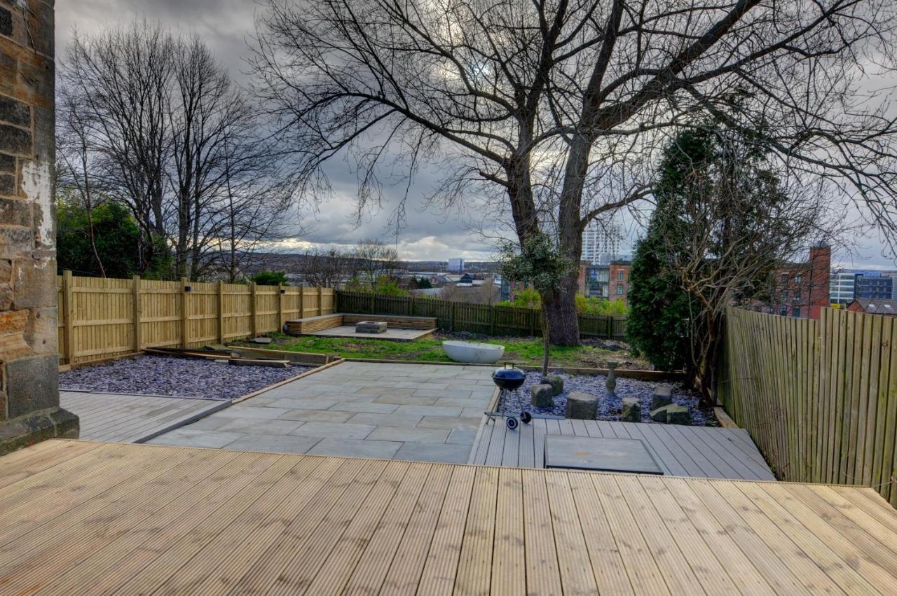 The Old Vicarage - Secure Parking, Fast Wifi, Garden Villa Leeds (West Yorkshire)