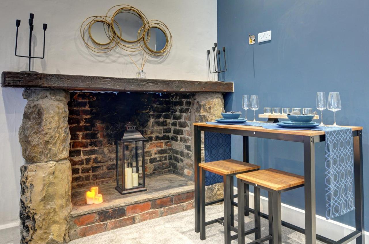The Old Vicarage - Secure Parking, Fast Wifi, Garden Villa Leeds (West Yorkshire)